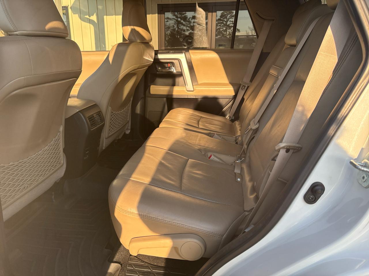 Toyota 4Runner Limited 2WD V6 2015