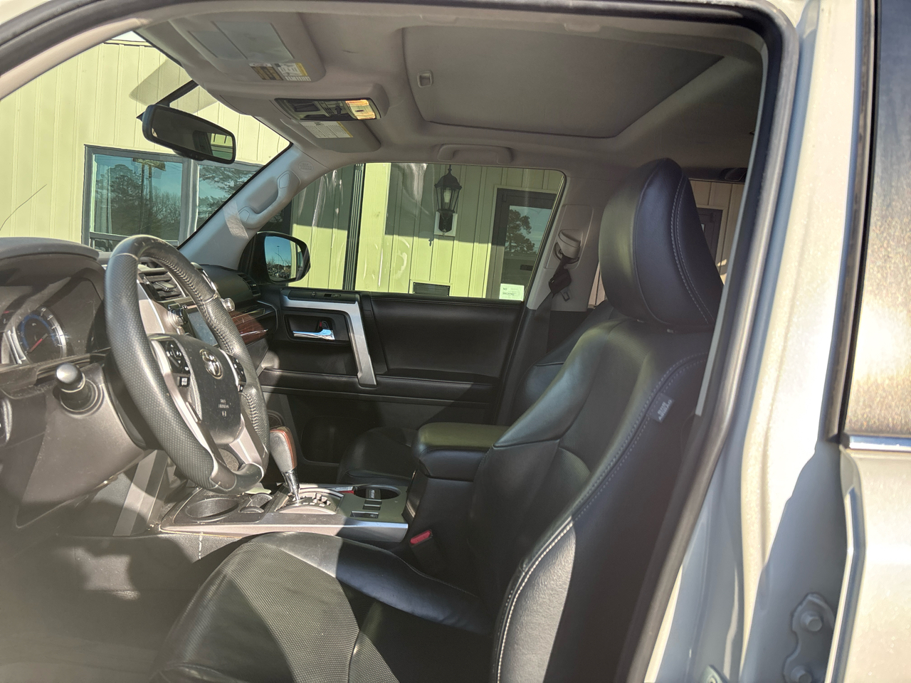 Toyota 4Runner SR5 2WD 2016