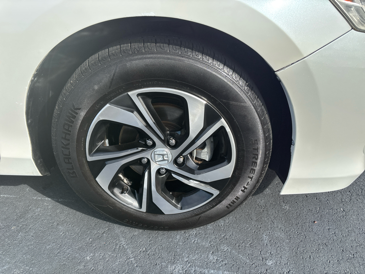 Honda Accord LX Sedan CVT 2017