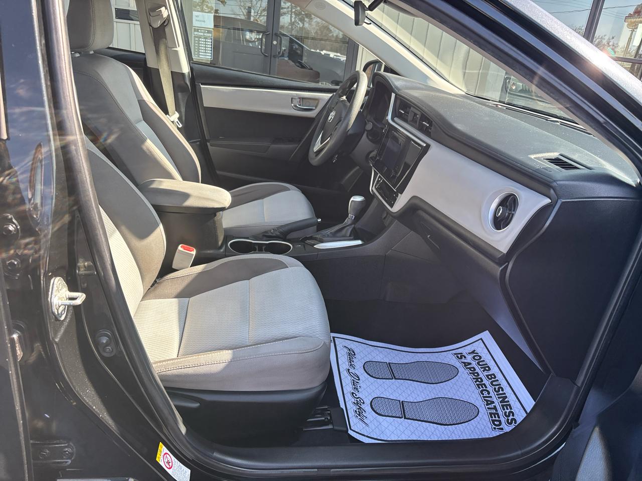 Toyota Corolla LE CVT 2018