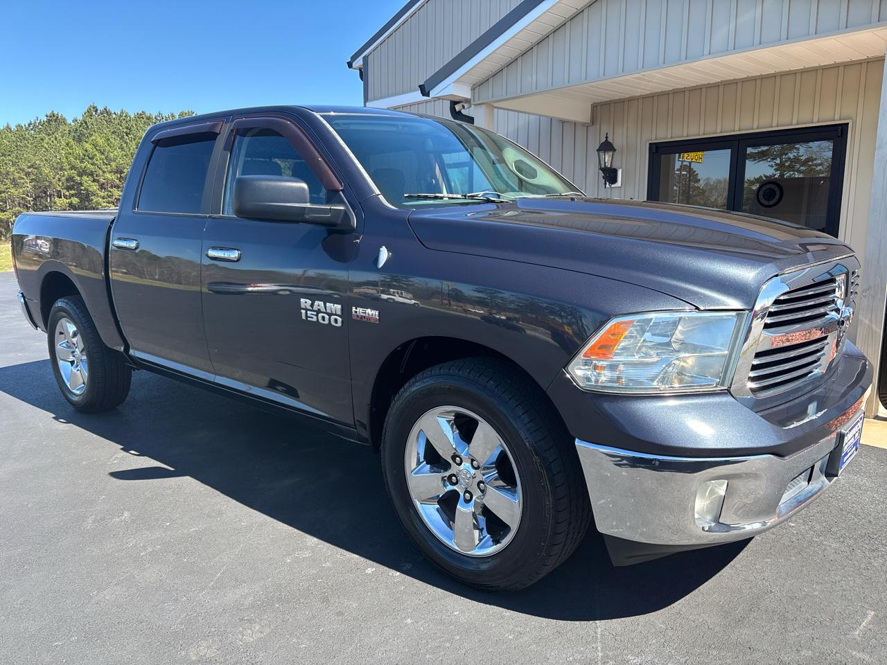 RAM 1500 SLT Crew Cab SWB 2WD 2014
