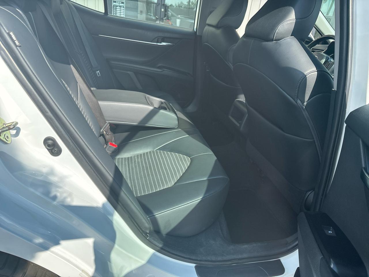 Toyota Camry SE 2020