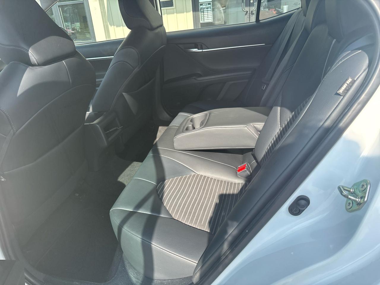 Toyota Camry SE 2020