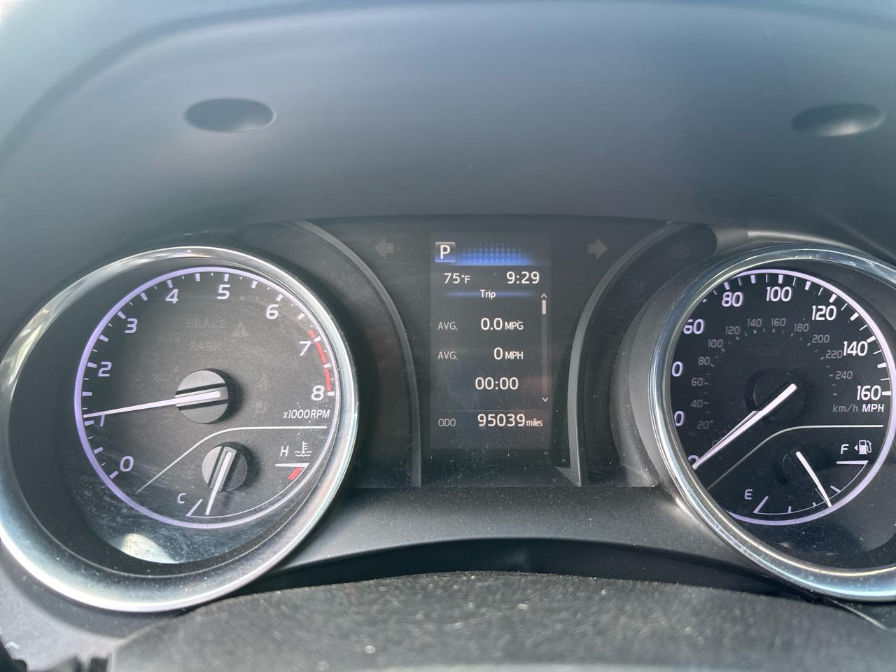 Toyota Camry SE 2020