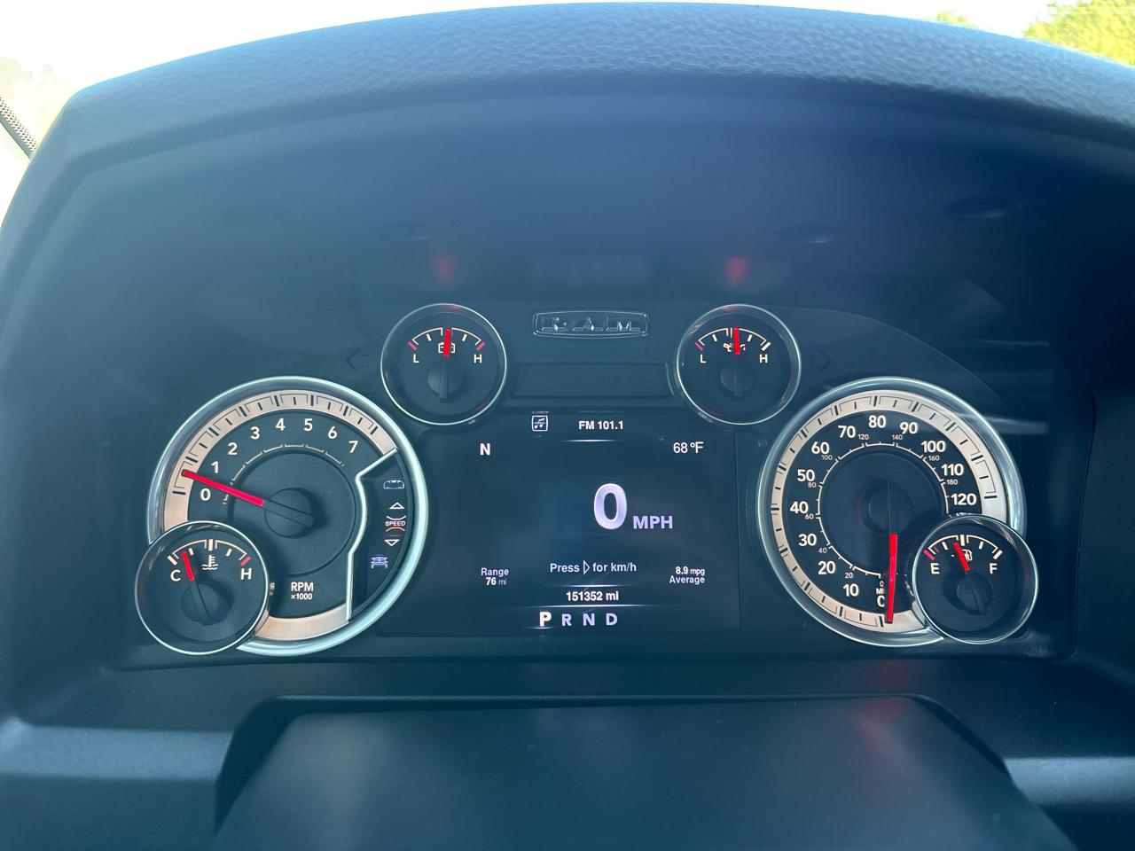 RAM 1500 SLT Crew Cab SWB 4WD 2016