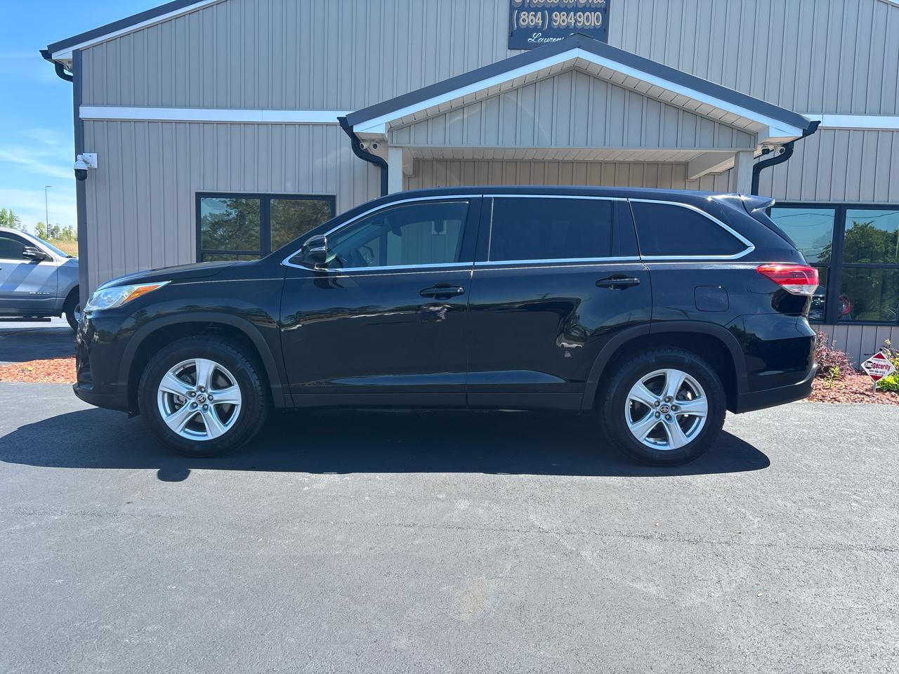 Toyota Highlander LE FWD I4 2019