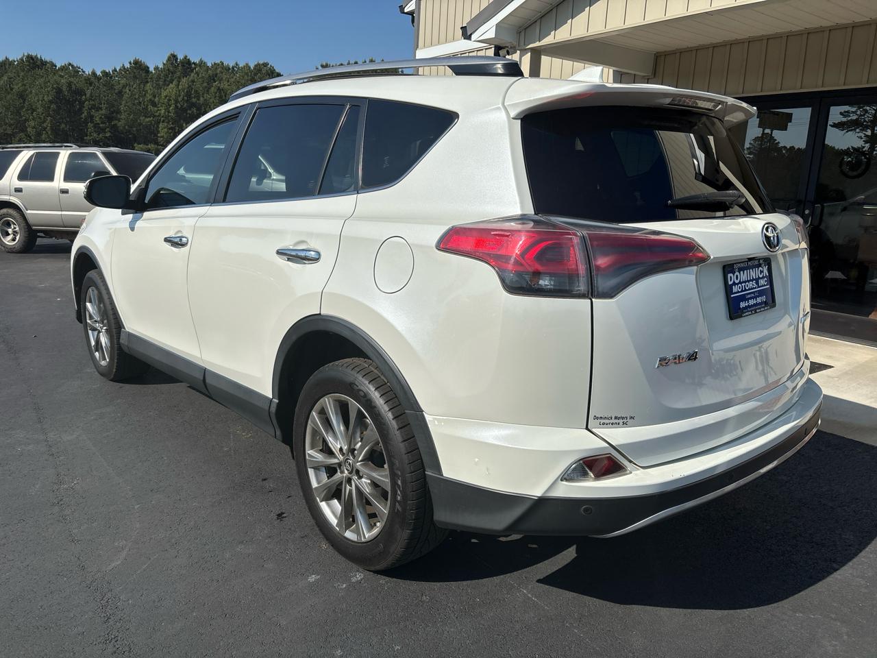 Toyota RAV4 Limited FWD 2017