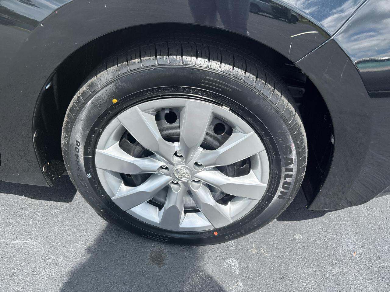 Toyota Corolla LE CVT 2015