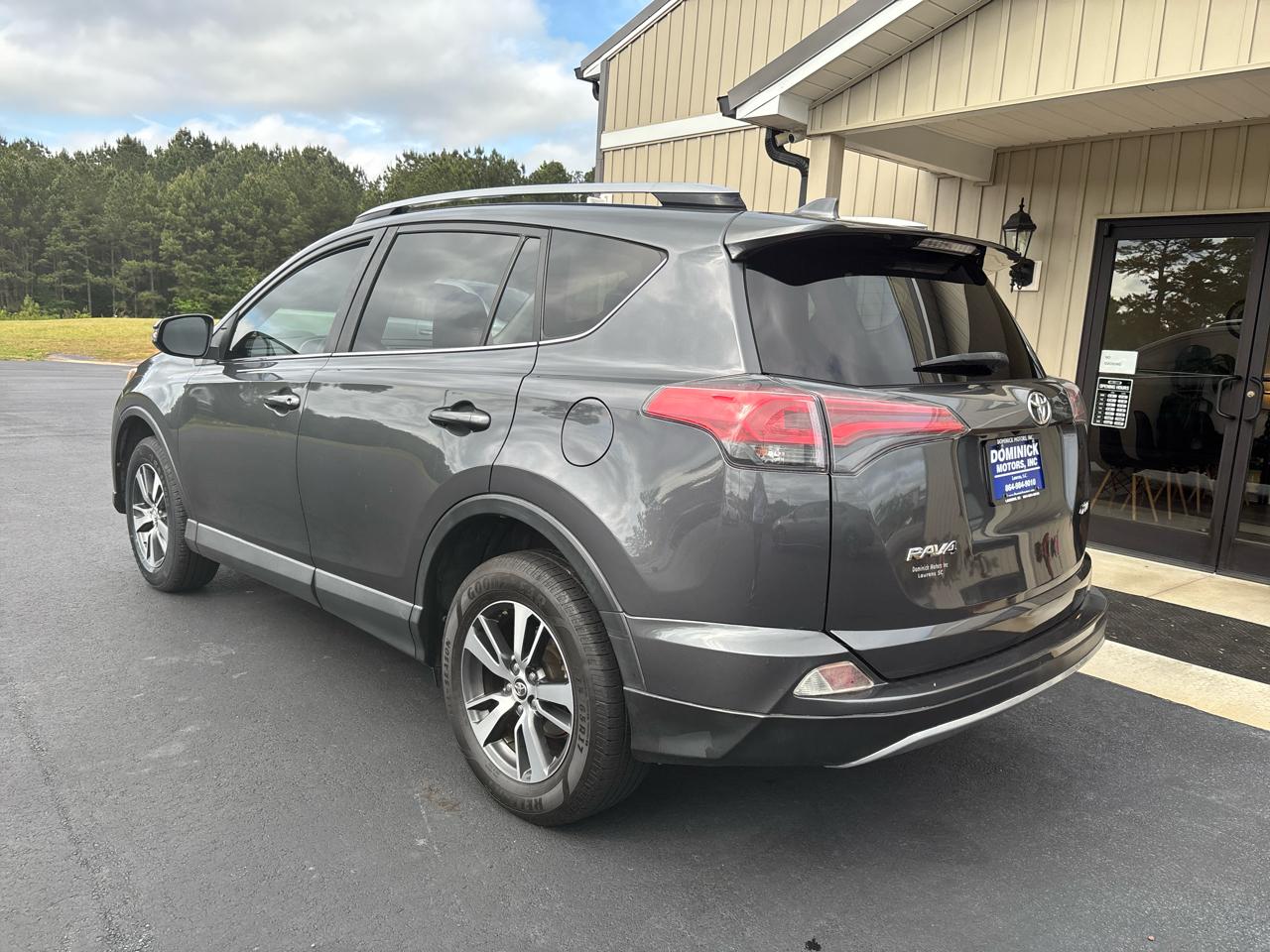 Toyota RAV4 XLE FWD 2018