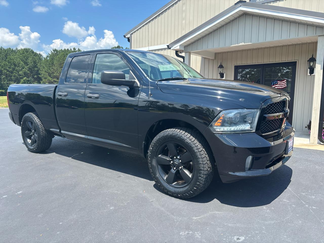 RAM 1500 Tradesman Quad Cab 4WD 2015