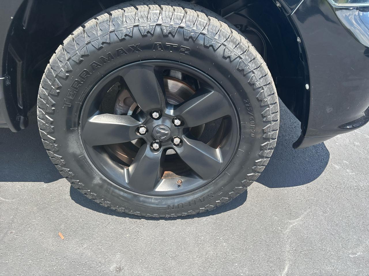 RAM 1500 Tradesman Quad Cab 4WD 2015
