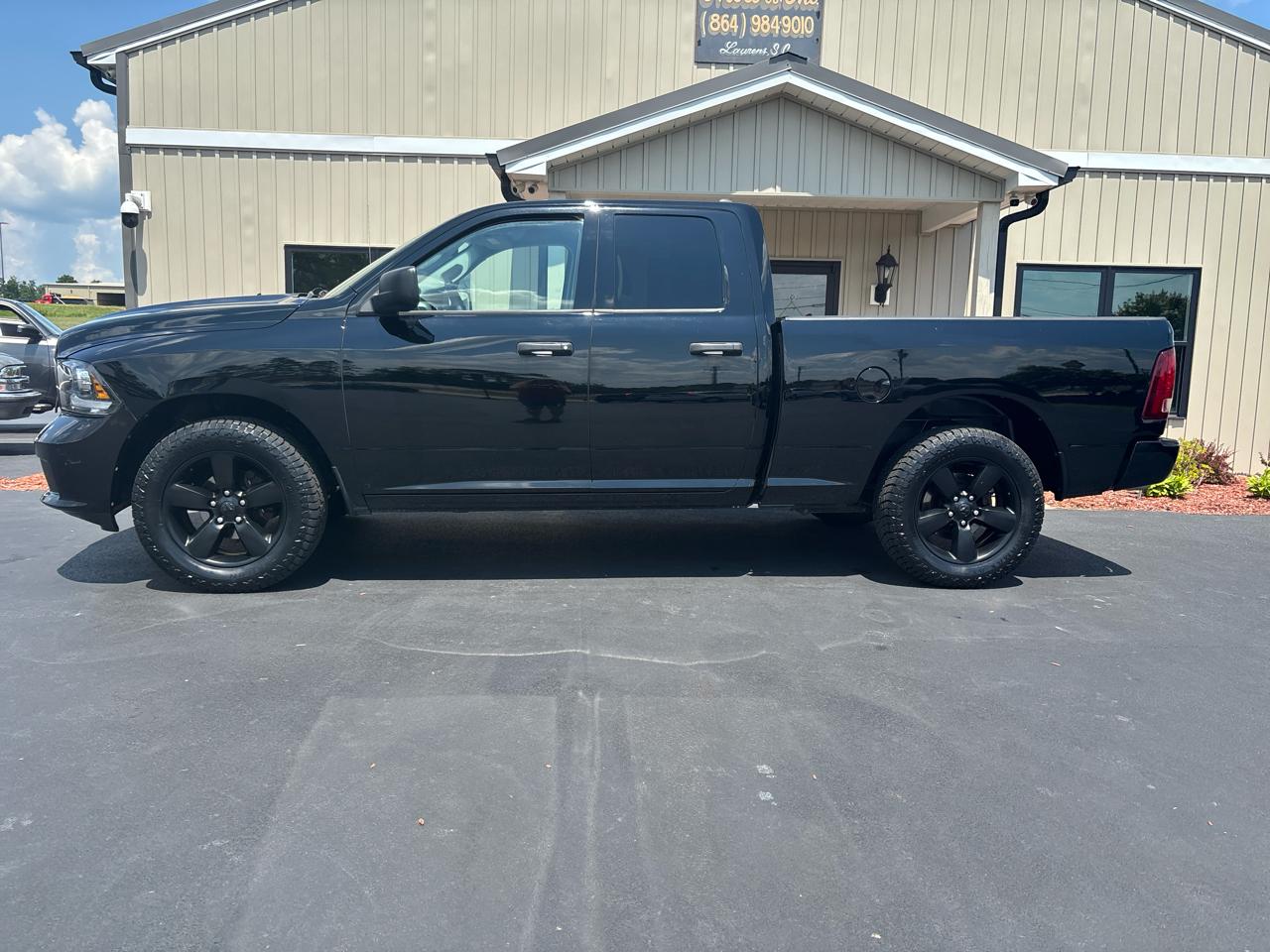RAM 1500 Tradesman Quad Cab 4WD 2015
