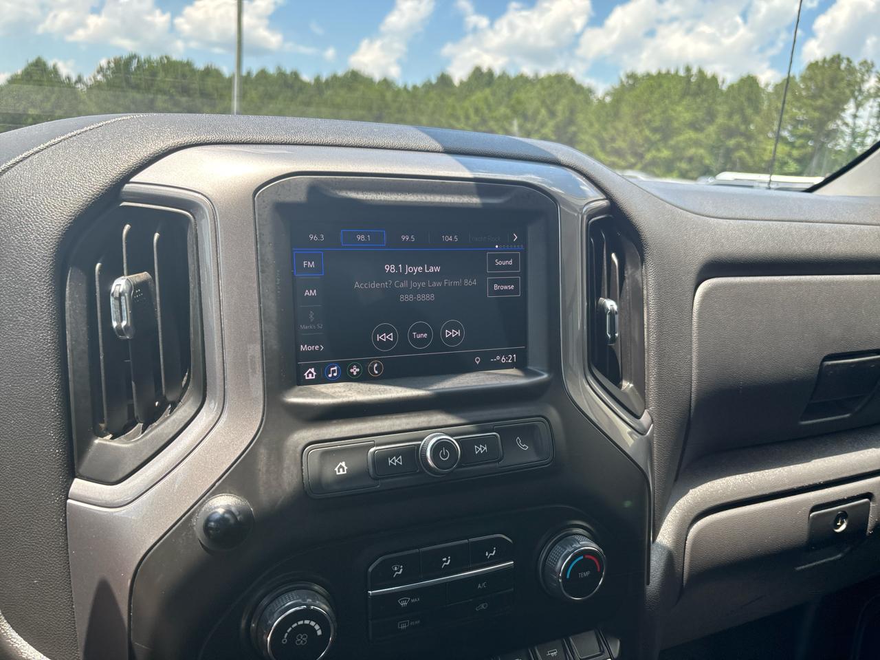 Chevrolet Silverado 1500 Custom Crew Cab Short Box 2WD 2021