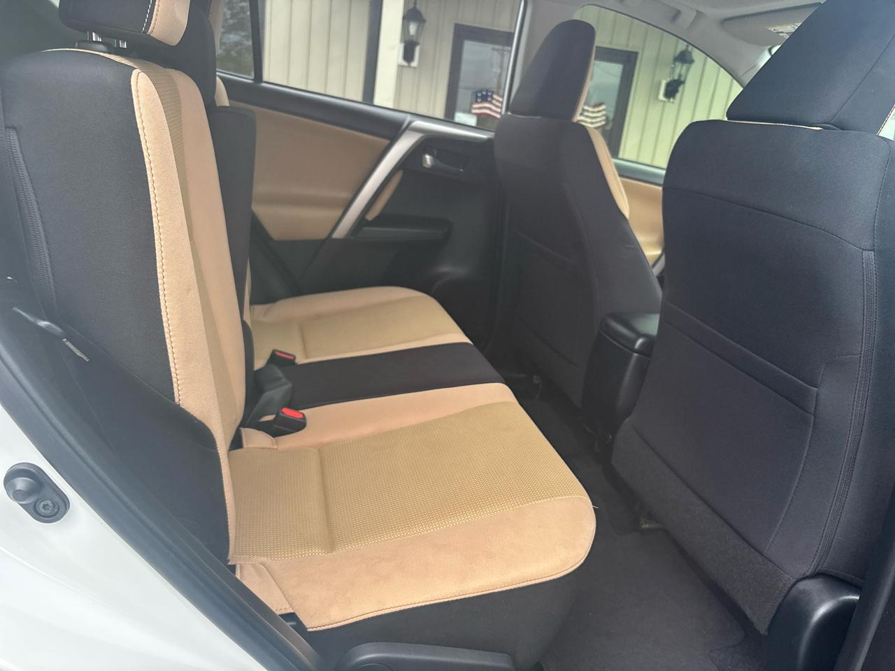 Toyota RAV4 XLE FWD 2017