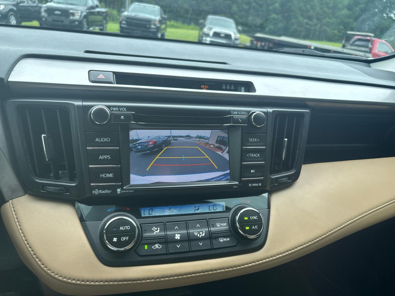 Toyota RAV4 XLE FWD 2017
