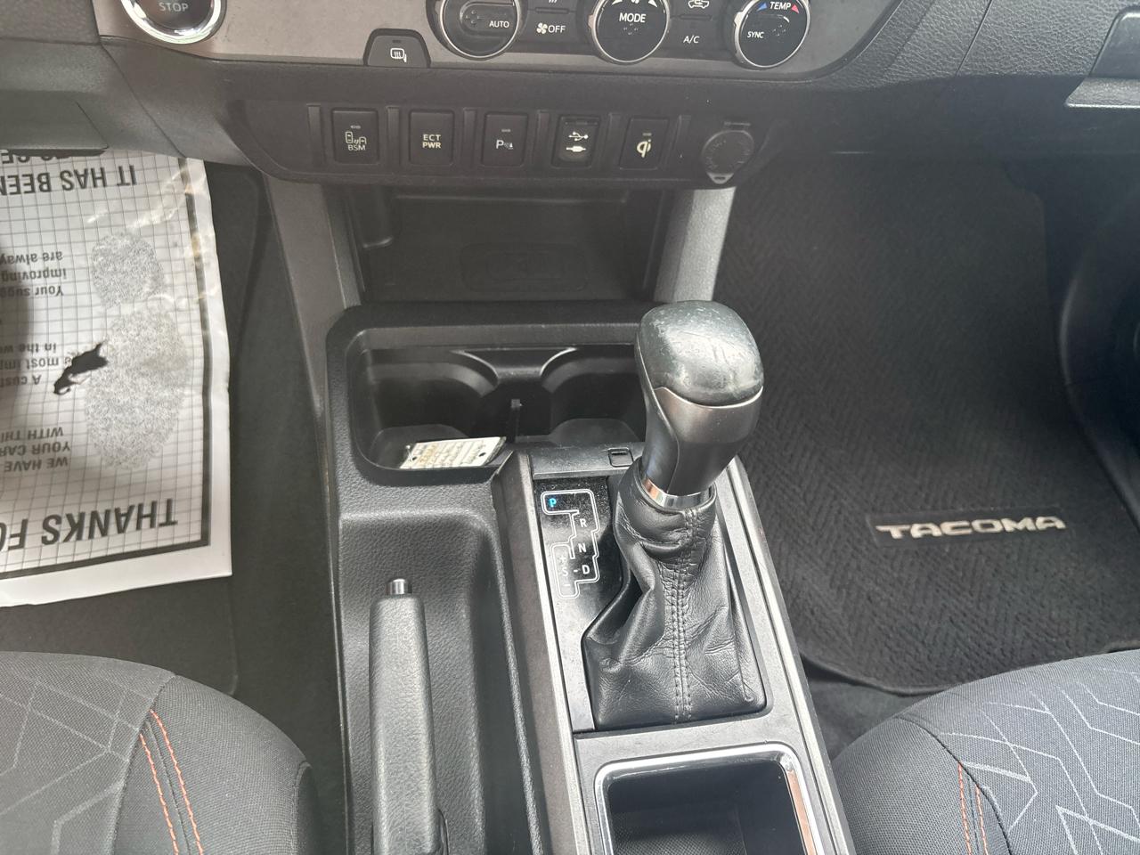Toyota Tacoma TRD Off Road Double Cab 5' Bed V6 4x2 AT (Natl) 2017
