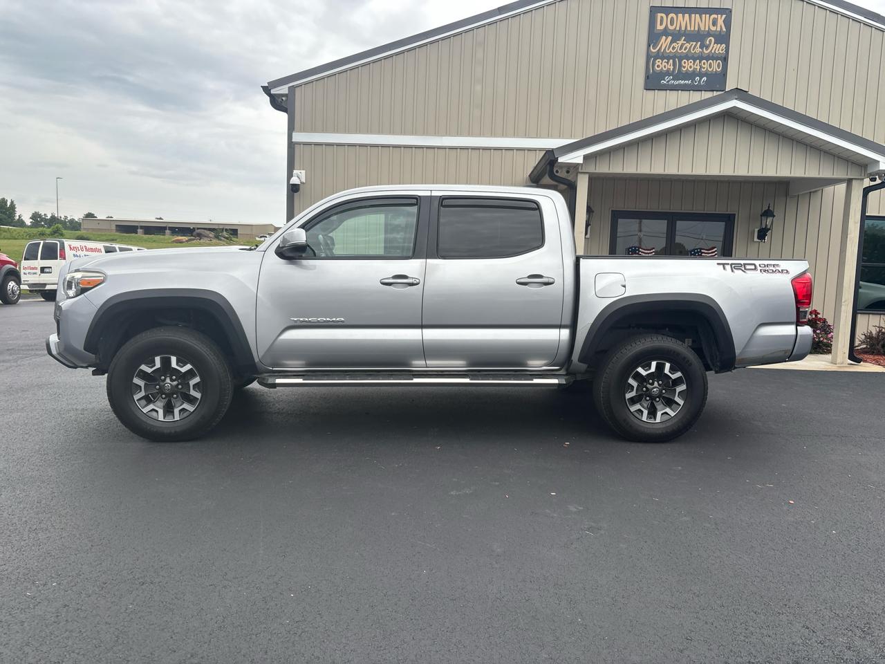 Toyota Tacoma TRD Off Road Double Cab 5' Bed V6 4x2 AT (Natl) 2017