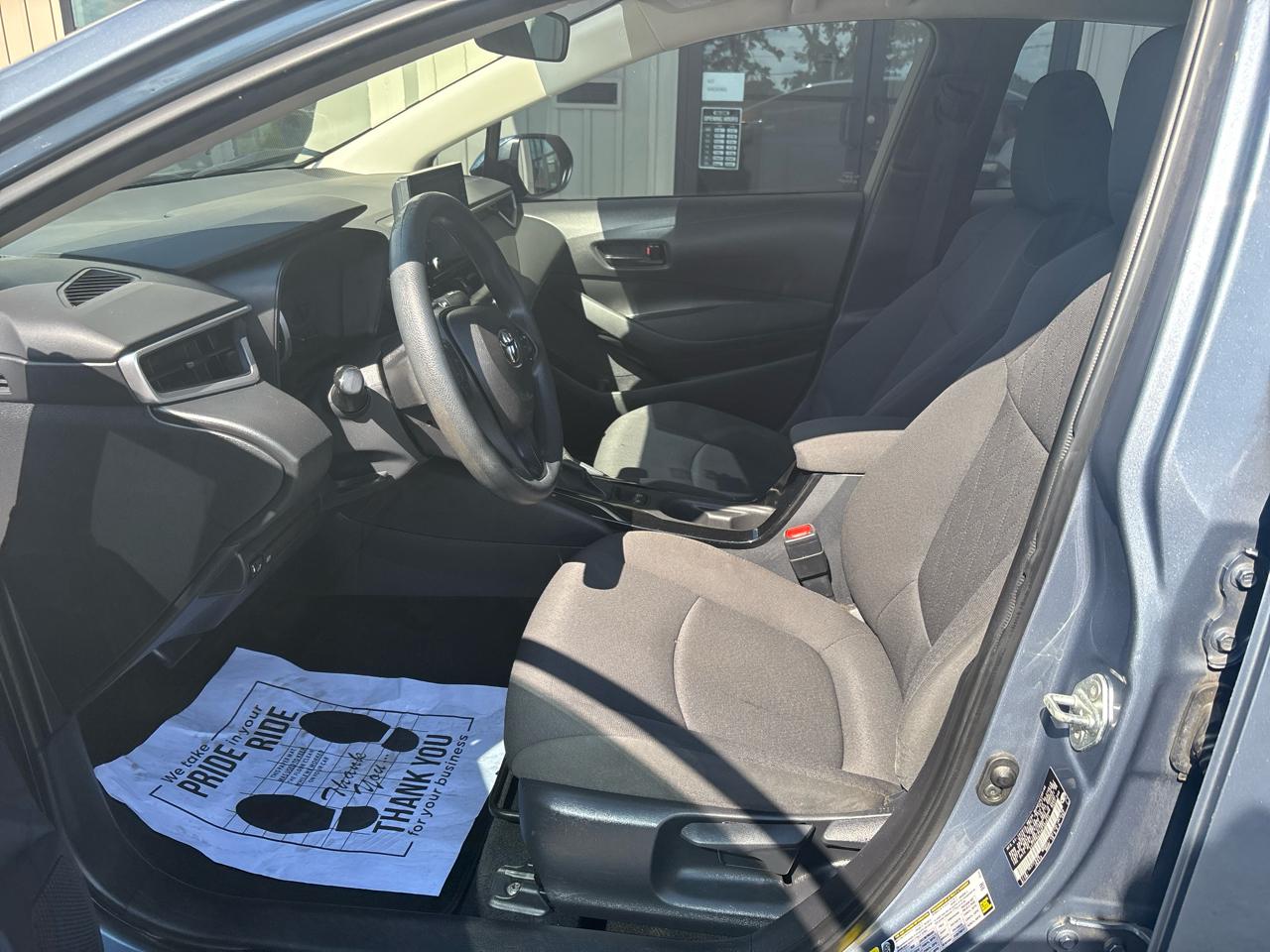 Toyota Corolla LE 2022