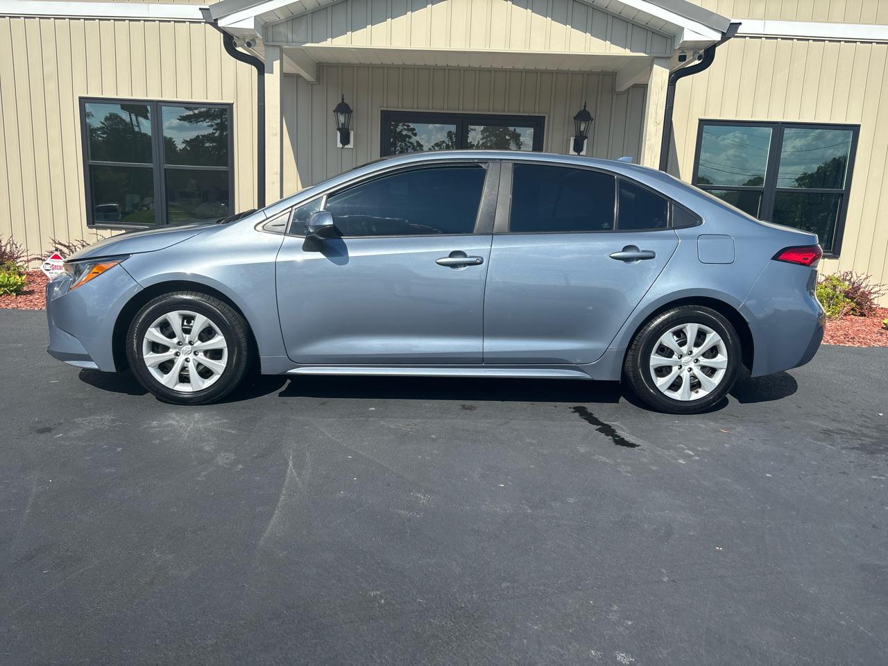 Toyota Corolla LE 2022