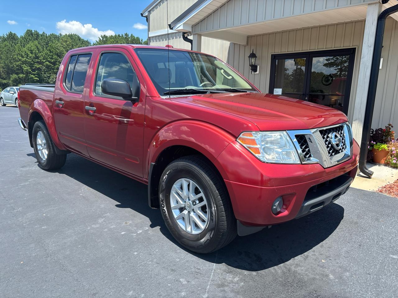 Nissan Frontier S Crew Cab 5AT 2WD 2017