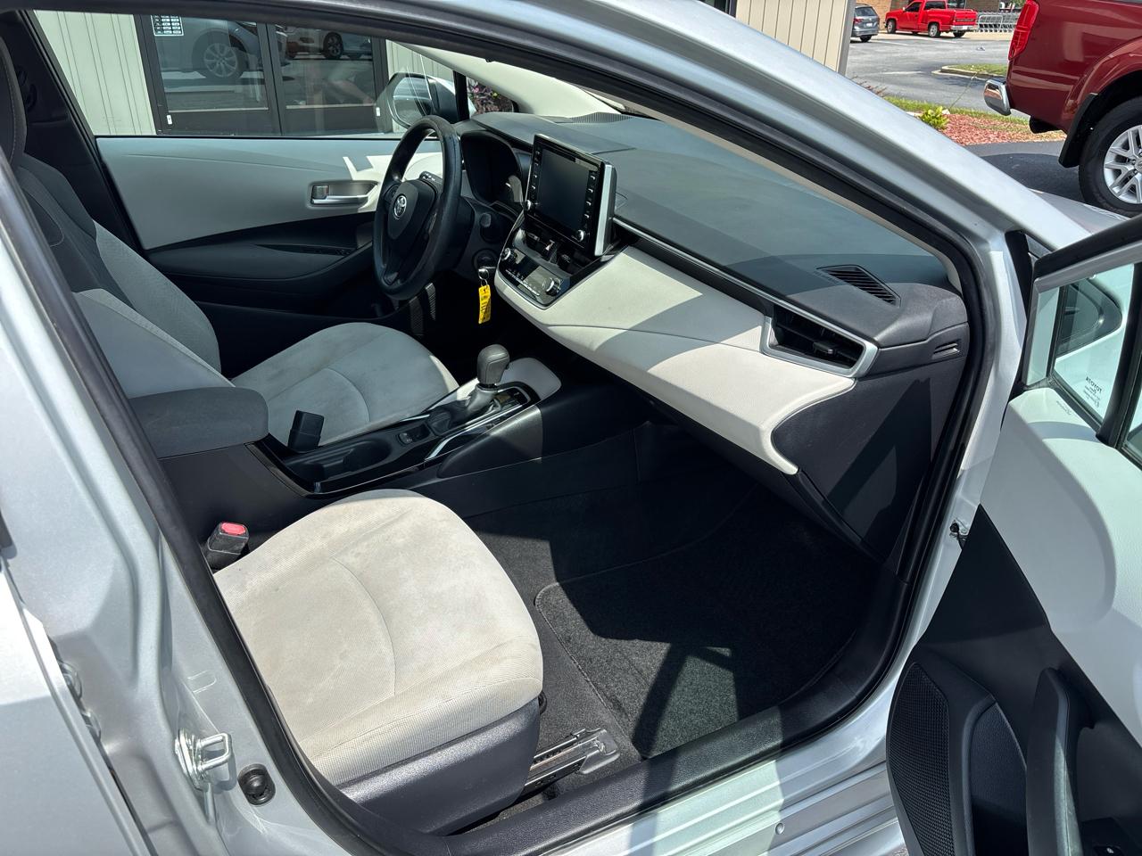 Toyota Corolla LE 2021