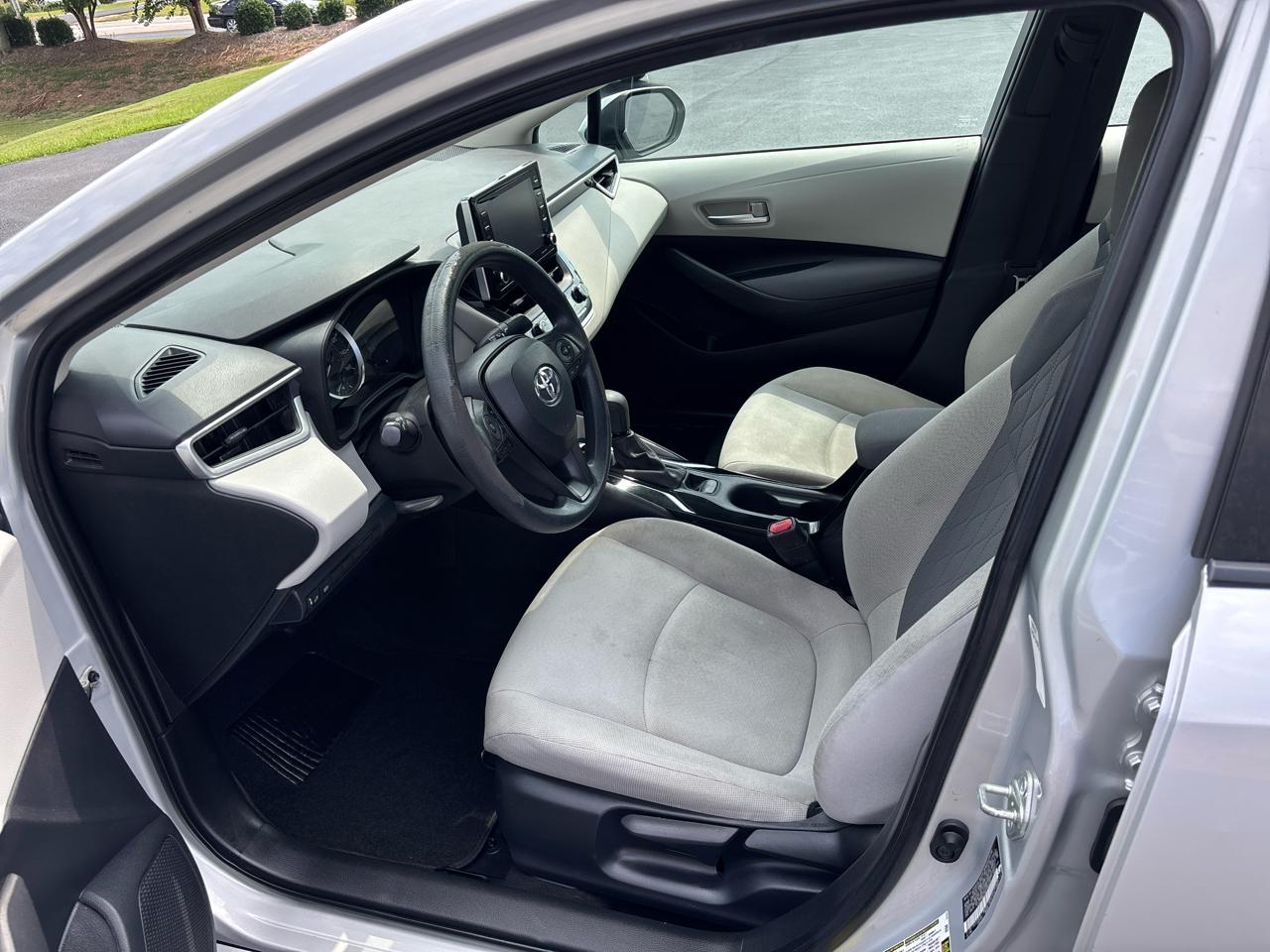 Toyota Corolla LE 2021