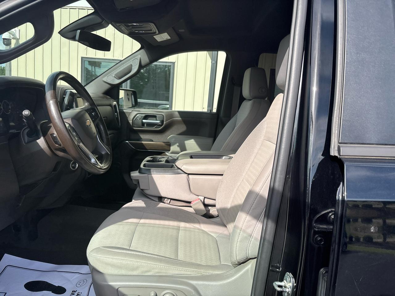 Chevrolet Silverado 1500 LT Crew Cab 2WD 2020