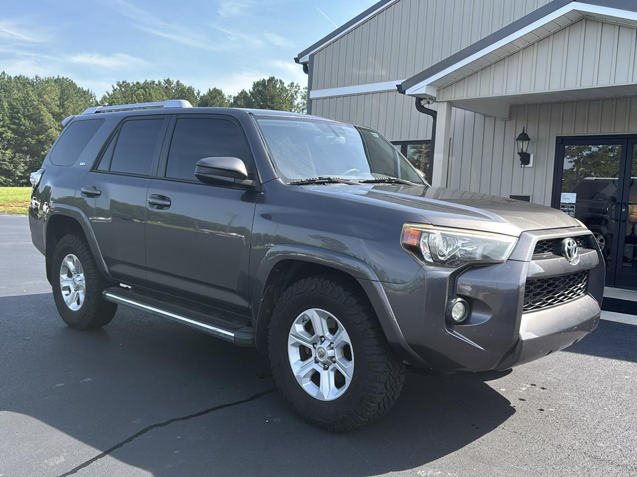 Toyota 4Runner SR5 2WD 2016
