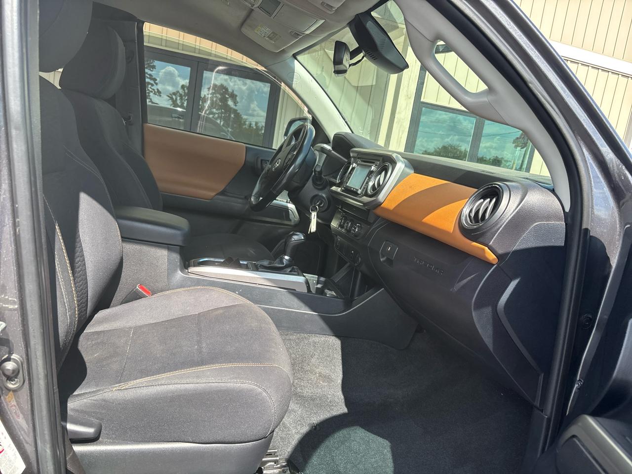 Toyota Tacoma SR5 Access Cab V6 6AT 2WD 2019