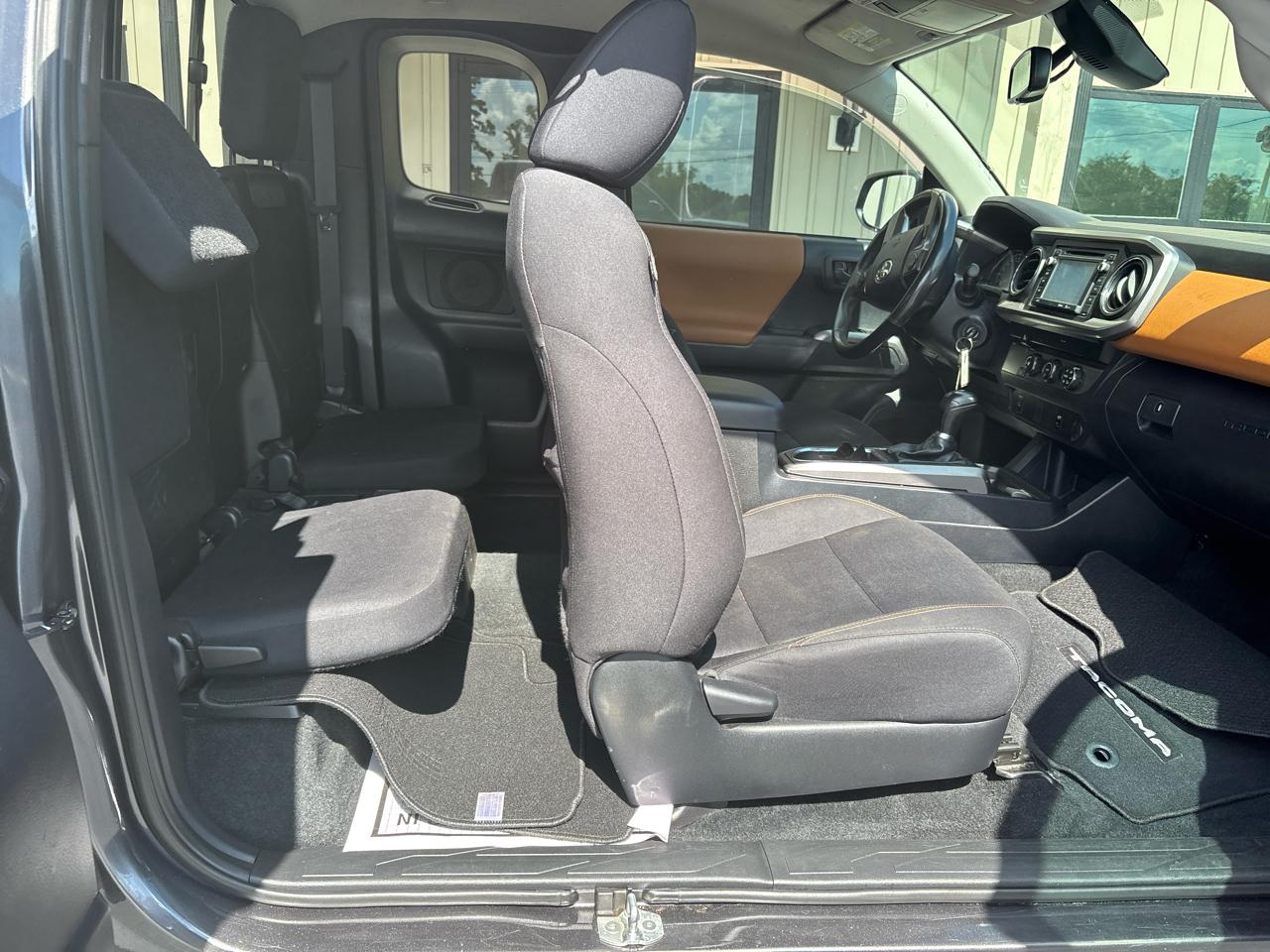 Toyota Tacoma SR5 Access Cab V6 6AT 2WD 2019