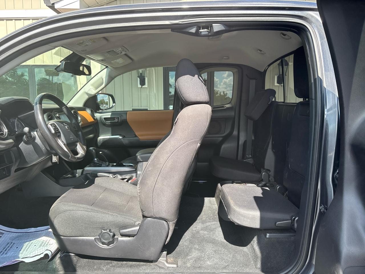 Toyota Tacoma SR5 Access Cab V6 6AT 2WD 2019