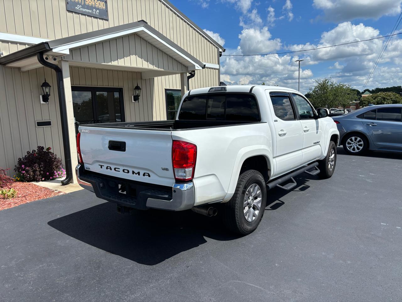 Toyota Tacoma SR5 Double Cab Long Bed V6 6AT 2WD 2017