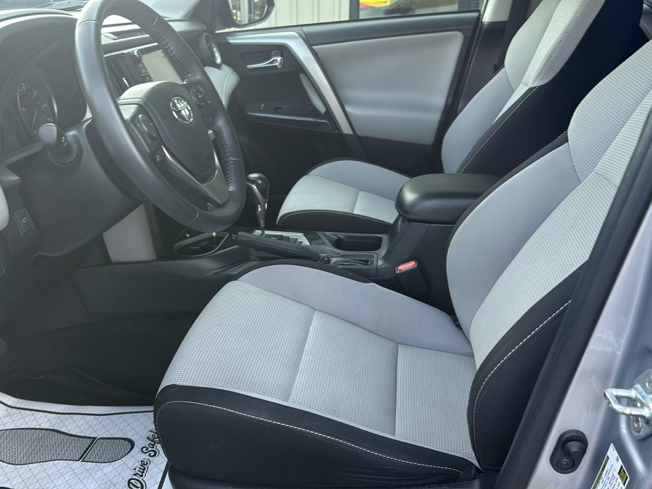 Toyota RAV4 XLE FWD 2018