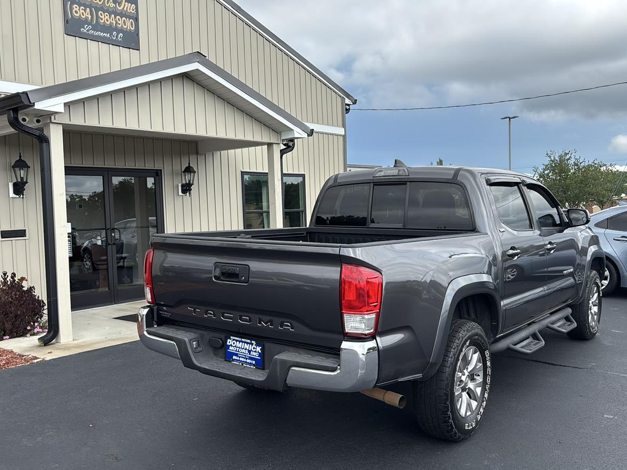 Toyota Tacoma SR5 Double Cab Long Bed I4 6AT 2WD 2017