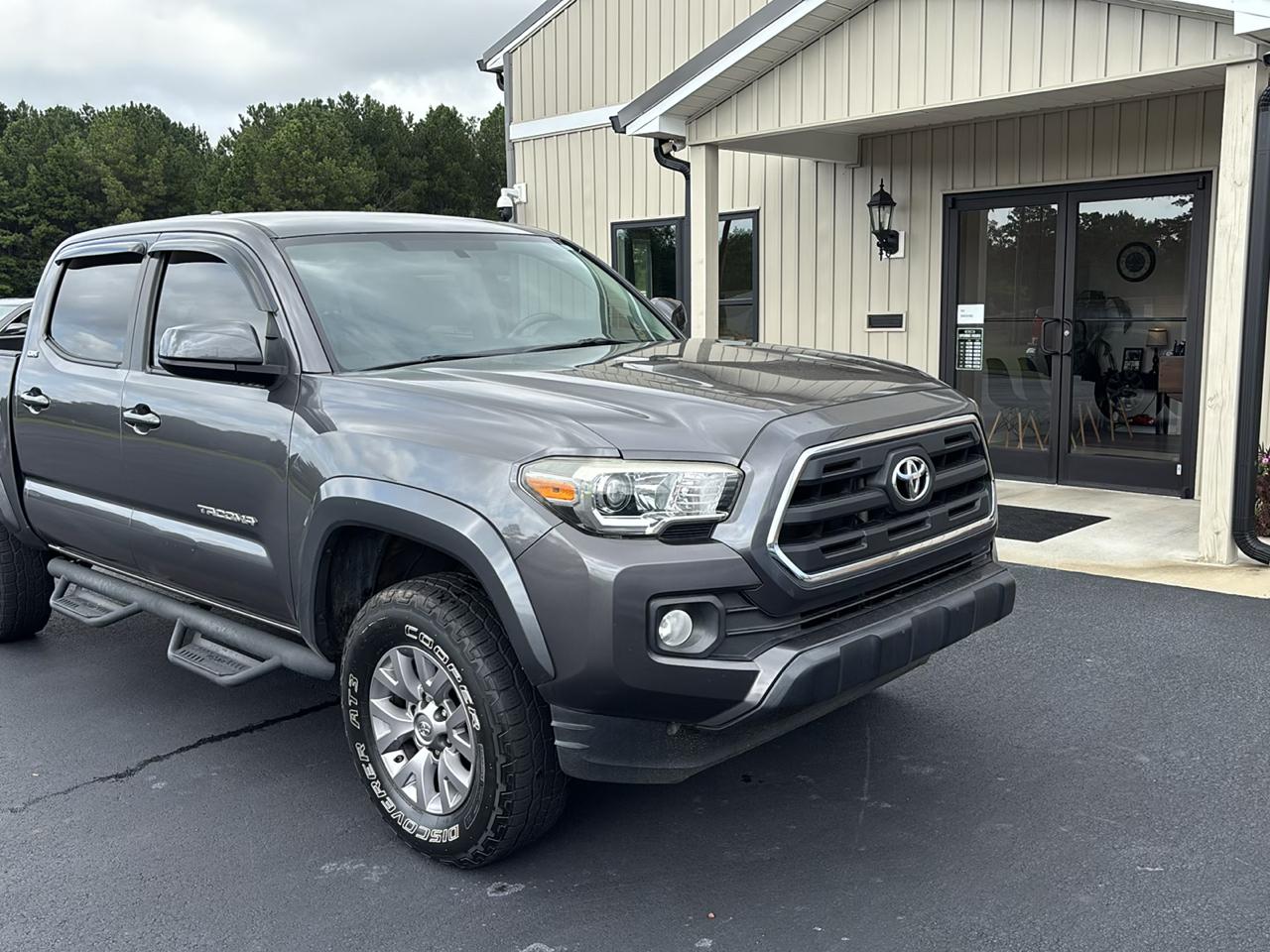 Toyota Tacoma SR5 Double Cab Long Bed I4 6AT 2WD 2017