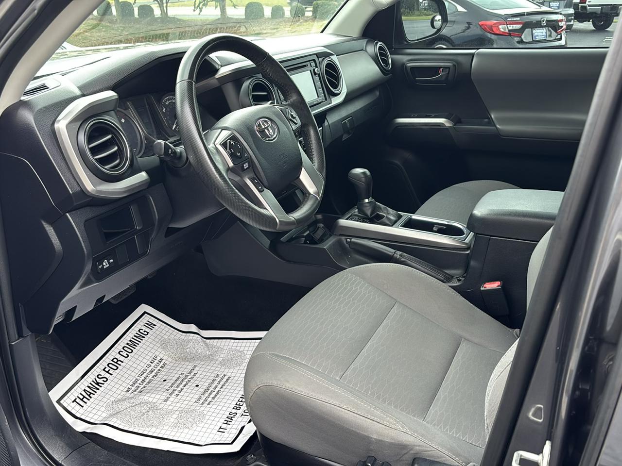 Toyota Tacoma SR5 Double Cab Long Bed I4 6AT 2WD 2017