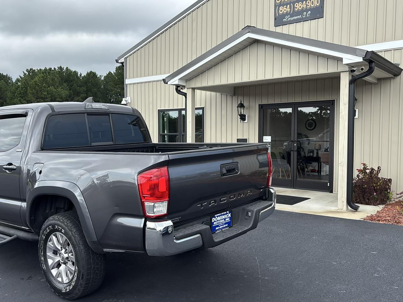 Toyota Tacoma SR5 Double Cab Long Bed I4 6AT 2WD 2017
