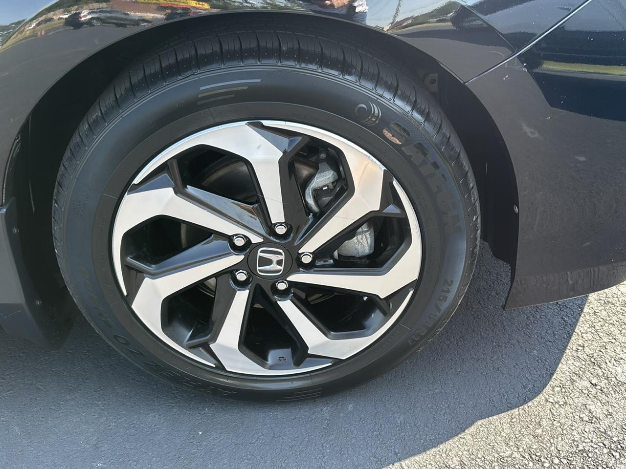 2016 Honda Accord EX-L - Photo 9