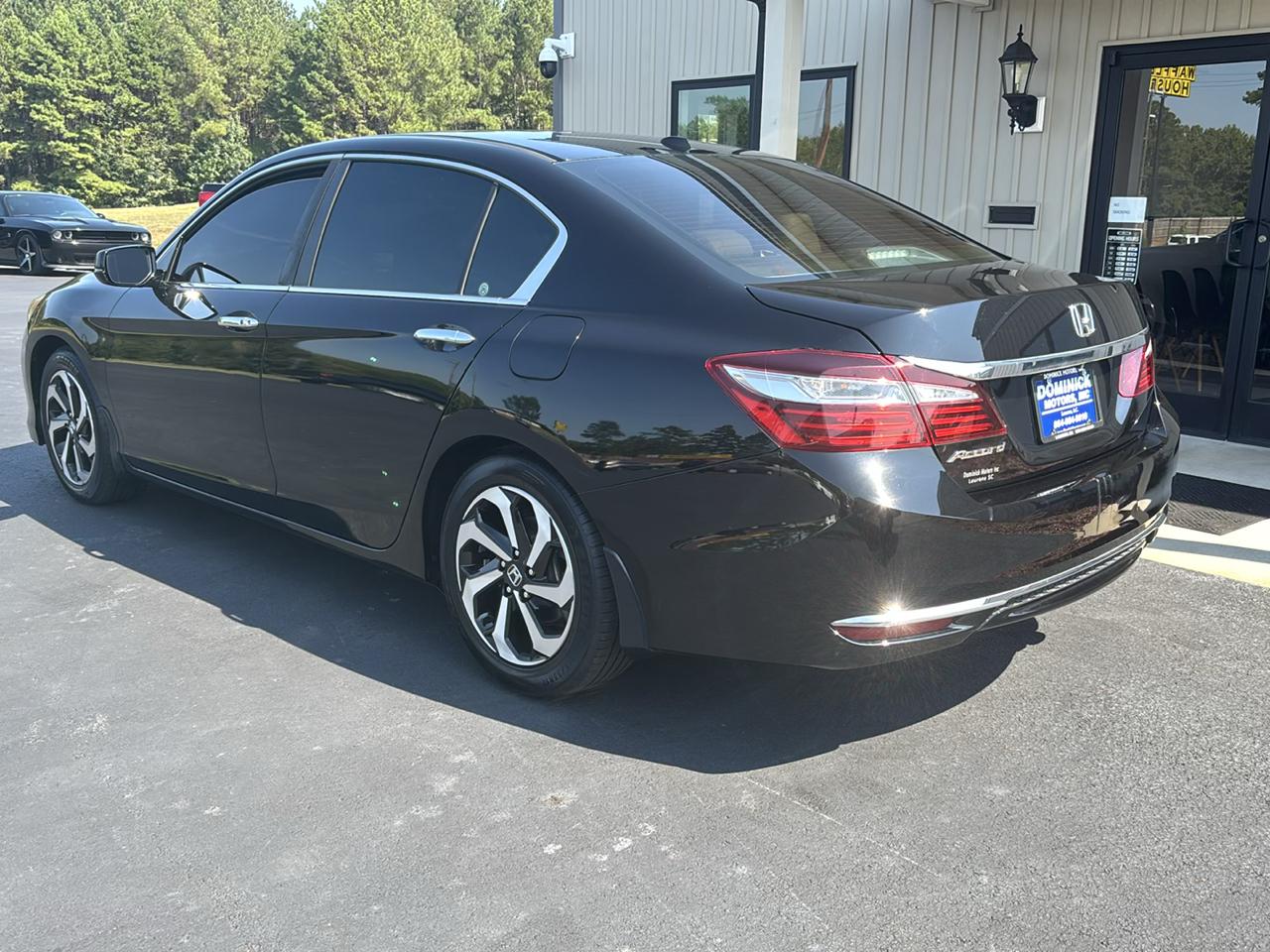 2016 Honda Accord EX-L - Photo 3