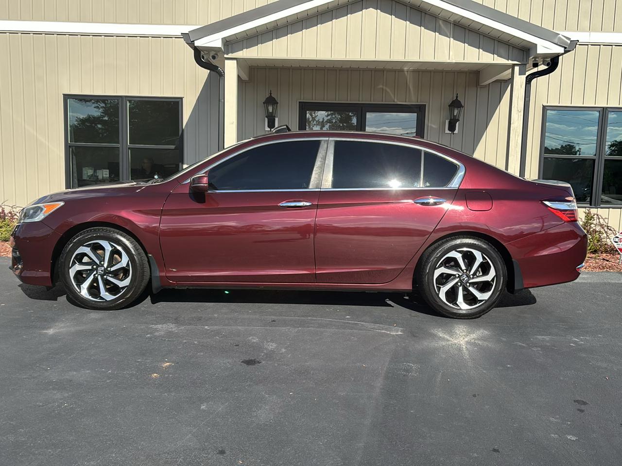 Honda Accord EX Sedan CVT w/ Honda Sensing 2016