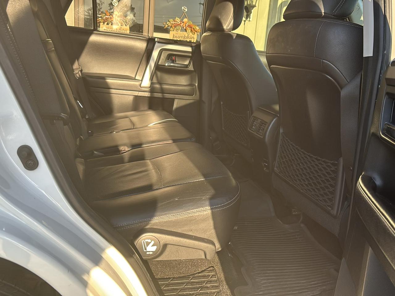 Toyota 4Runner SR5 2WD 2018