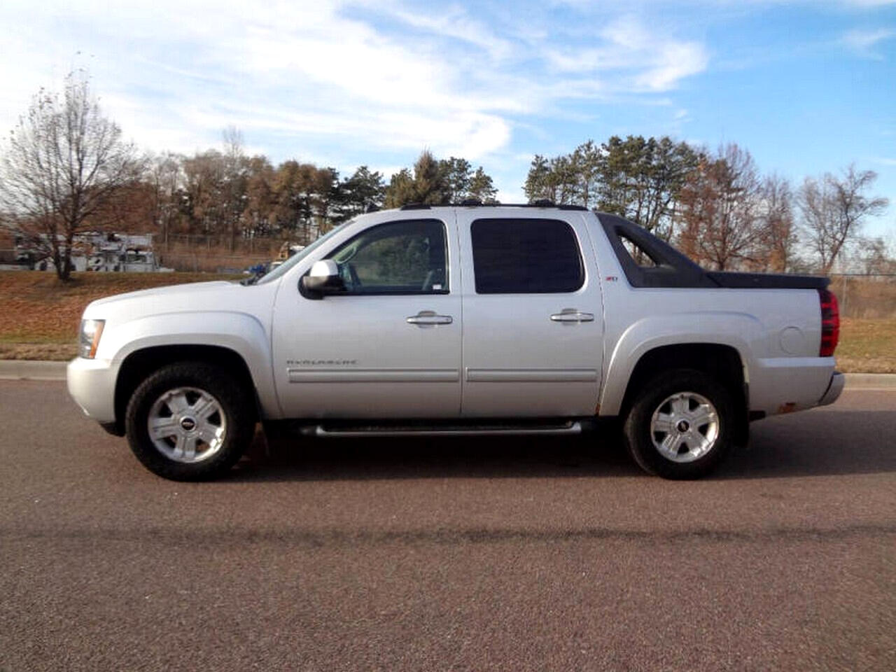 Chevrolet Avalanche LT 4WD 2012