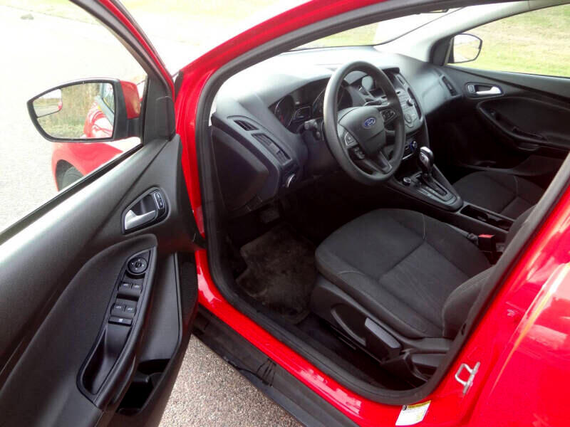 Ford Focus SE Hatch 2016