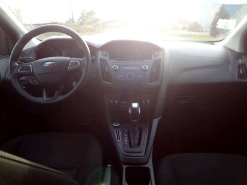 Ford Focus SE Hatch 2016