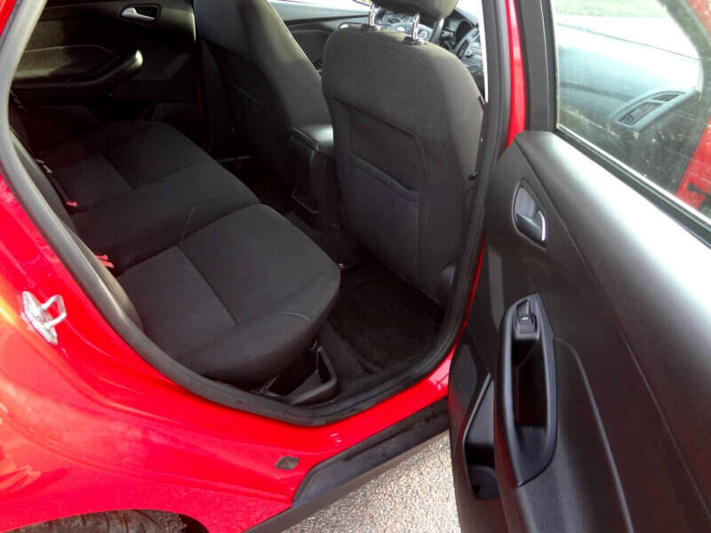 Ford Focus SE Hatch 2016