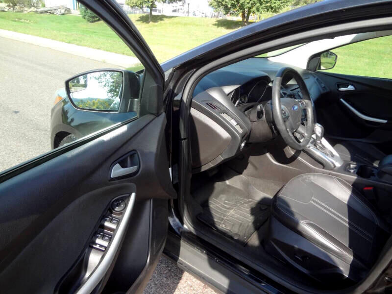 Ford Focus SE Hatch 2014