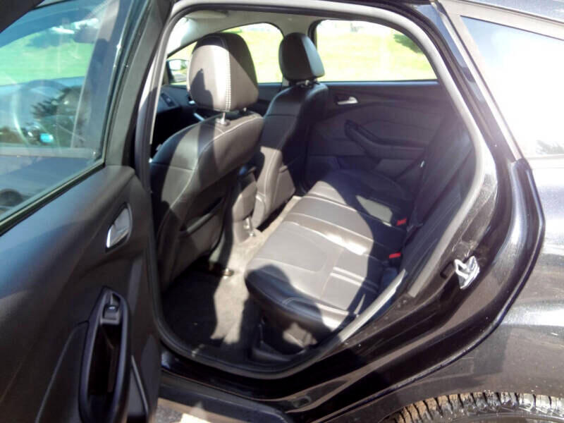 Ford Focus SE Hatch 2014