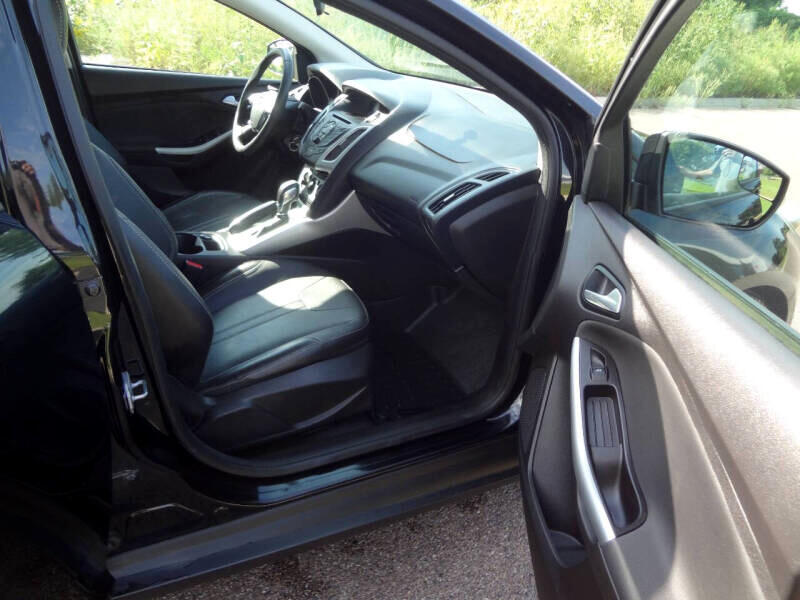 Ford Focus SE Hatch 2014