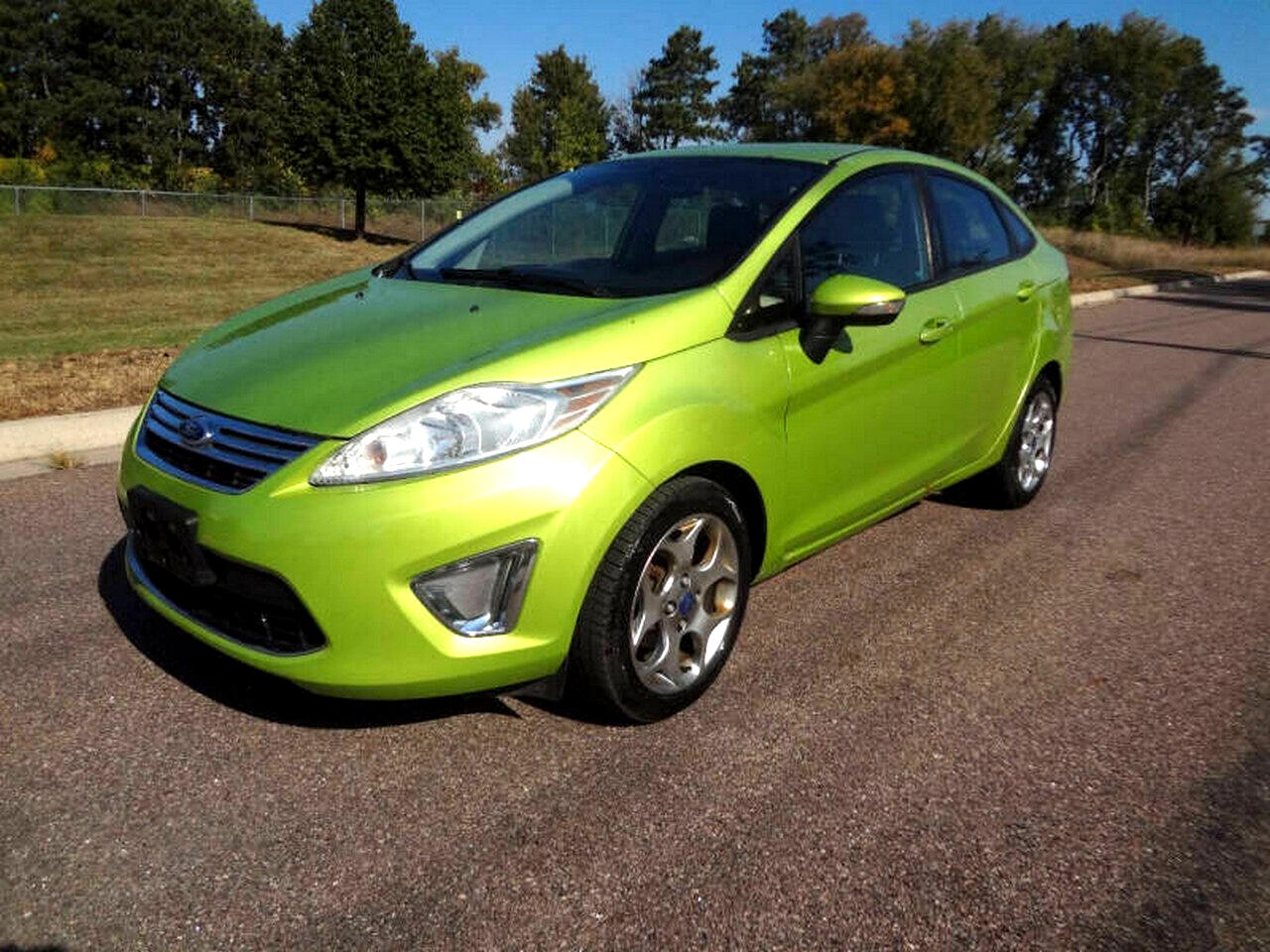 2012 Ford Fiesta SEL Sedan