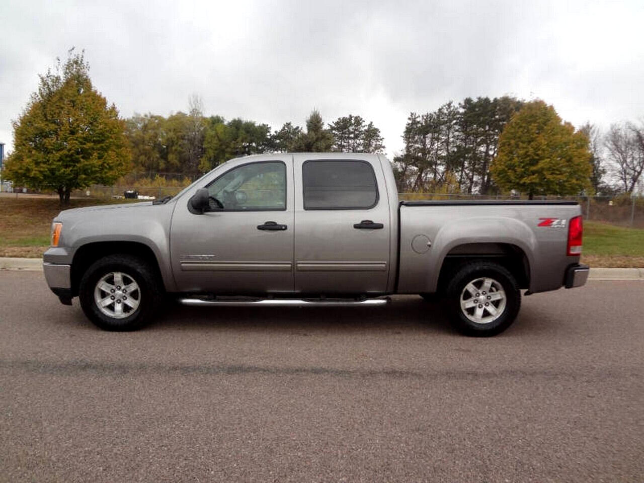GMC Sierra 1500 SLE Crew Cab 4WD 2012